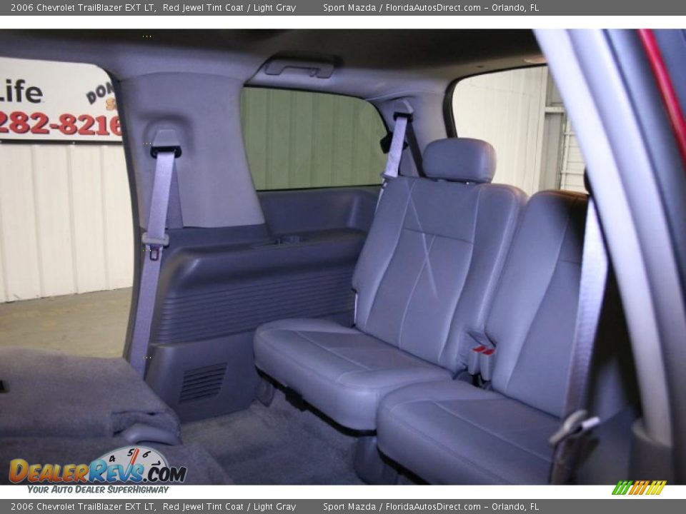 2006 Chevrolet TrailBlazer EXT LT Red Jewel Tint Coat / Light Gray Photo #18