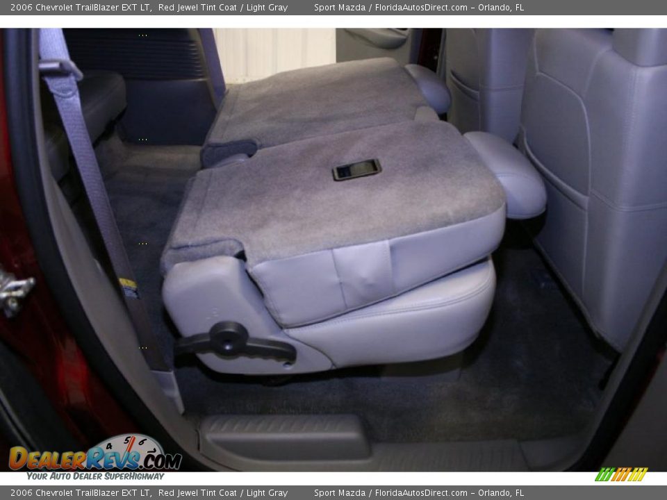 2006 Chevrolet TrailBlazer EXT LT Red Jewel Tint Coat / Light Gray Photo #20