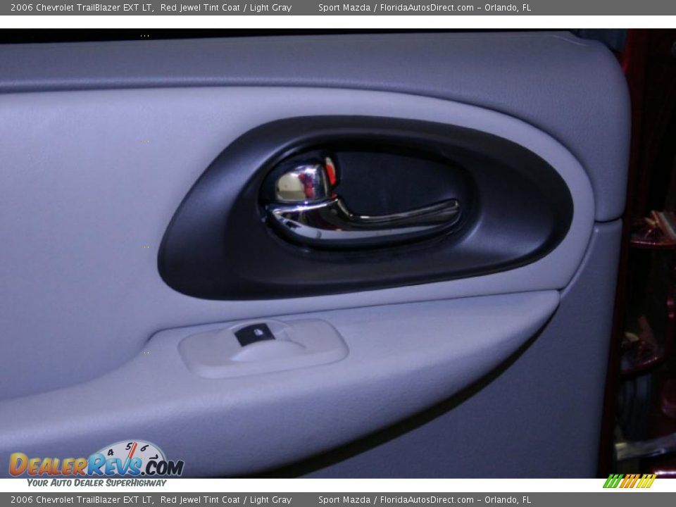 2006 Chevrolet TrailBlazer EXT LT Red Jewel Tint Coat / Light Gray Photo #27