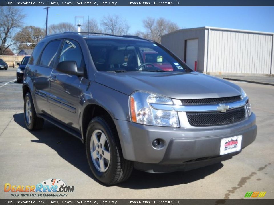 2005 Chevrolet Equinox LT AWD Galaxy Silver Metallic / Light Gray Photo #3