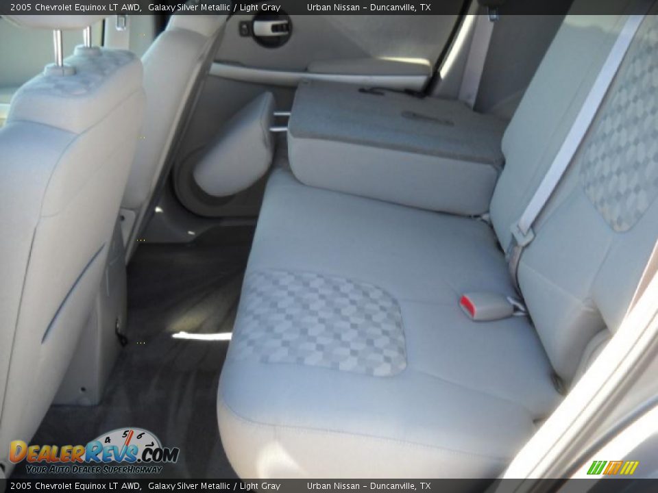 2005 Chevrolet Equinox LT AWD Galaxy Silver Metallic / Light Gray Photo #8