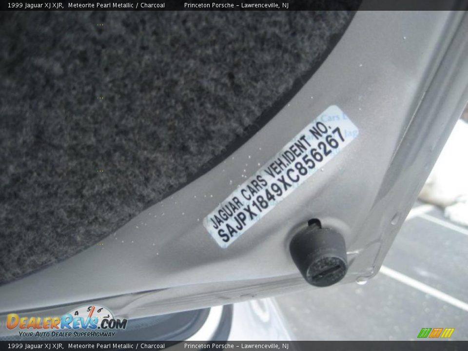 1999 Jaguar XJ XJR Meteorite Pearl Metallic / Charcoal Photo #33