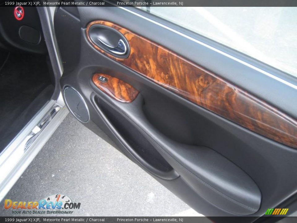 1999 Jaguar XJ XJR Meteorite Pearl Metallic / Charcoal Photo #36
