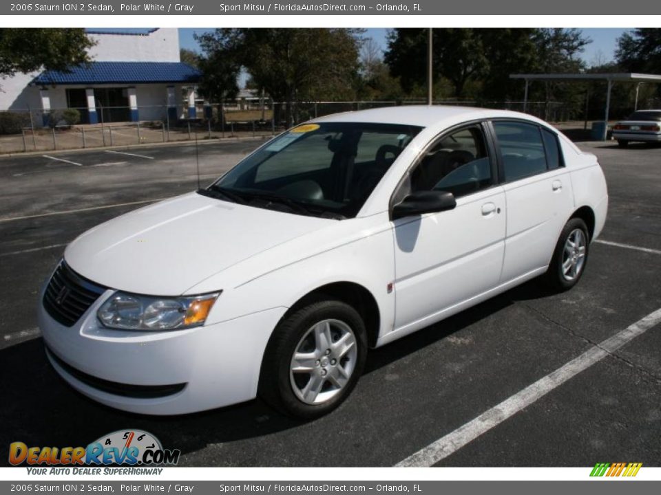 2006 Saturn ION 2 Sedan Polar White / Gray Photo #4