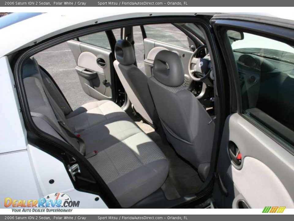 2006 Saturn ION 2 Sedan Polar White / Gray Photo #10