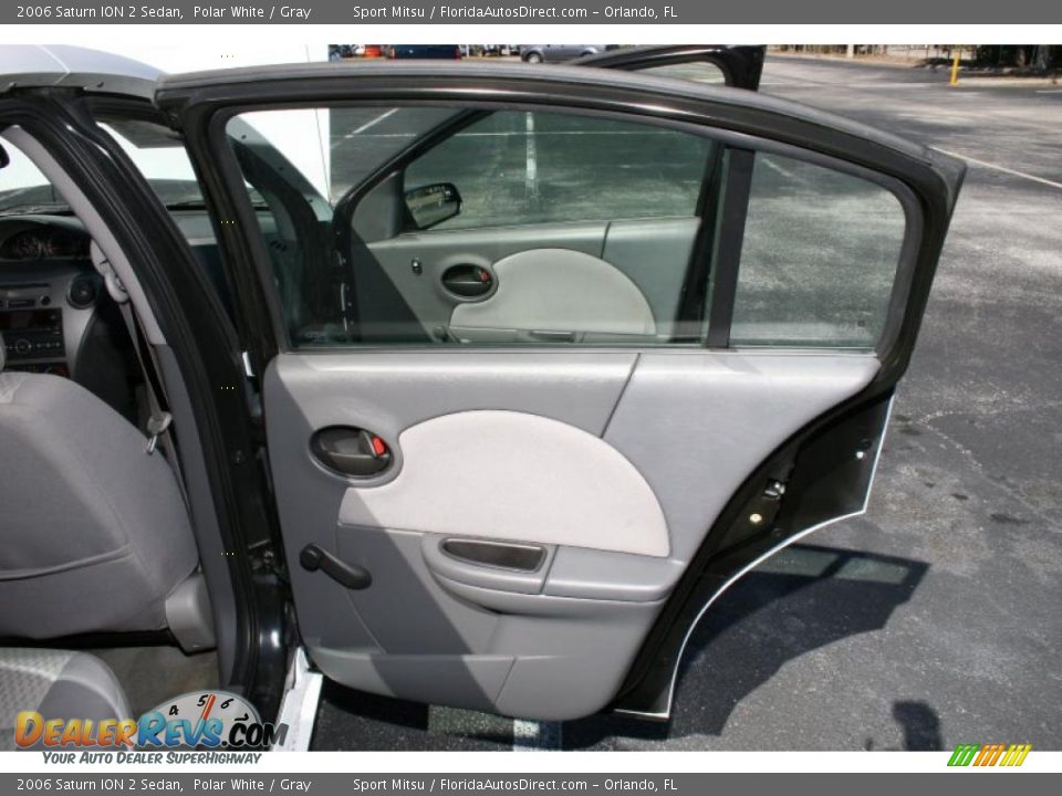 2006 Saturn ION 2 Sedan Polar White / Gray Photo #22