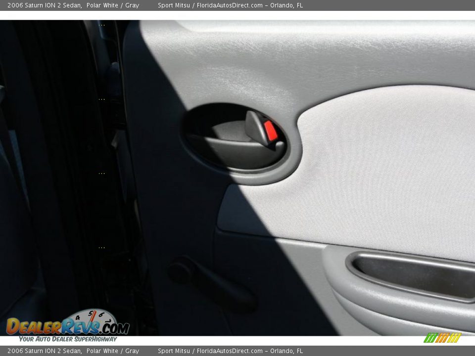 2006 Saturn ION 2 Sedan Polar White / Gray Photo #23