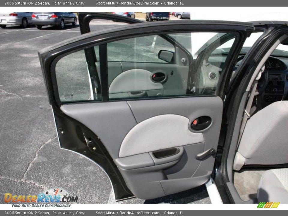 2006 Saturn ION 2 Sedan Polar White / Gray Photo #24