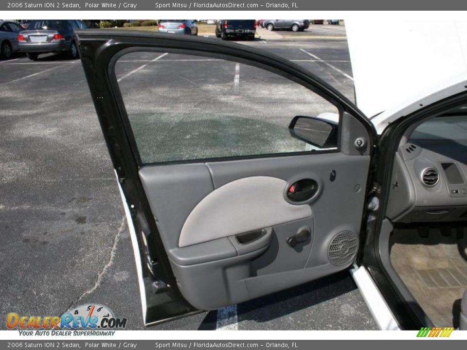 2006 Saturn ION 2 Sedan Polar White / Gray Photo #26