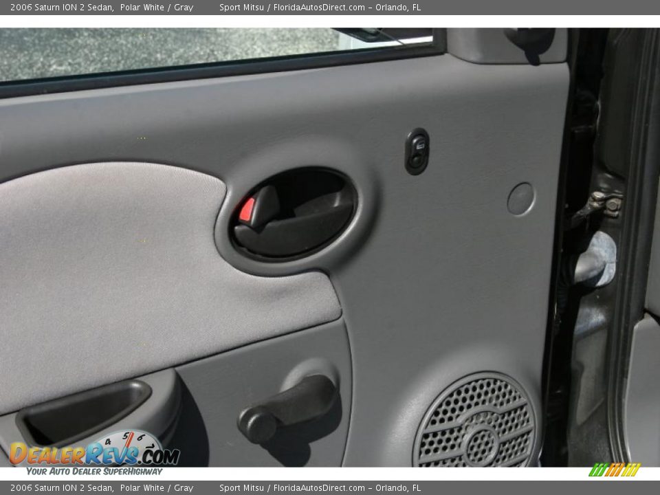 2006 Saturn ION 2 Sedan Polar White / Gray Photo #27