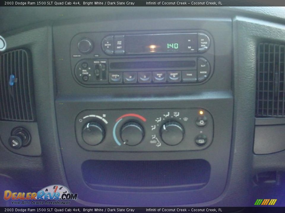 2003 Dodge Ram 1500 SLT Quad Cab 4x4 Bright White / Dark Slate Gray Photo #15