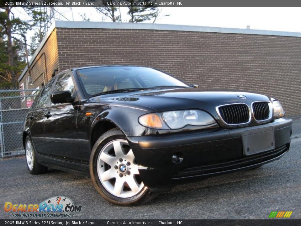 2005 BMW 3 Series 325i Sedan Jet Black / Sand Photo #2