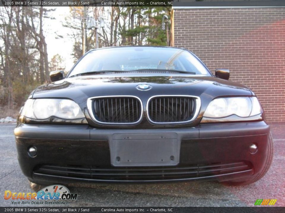 2005 BMW 3 Series 325i Sedan Jet Black / Sand Photo #3