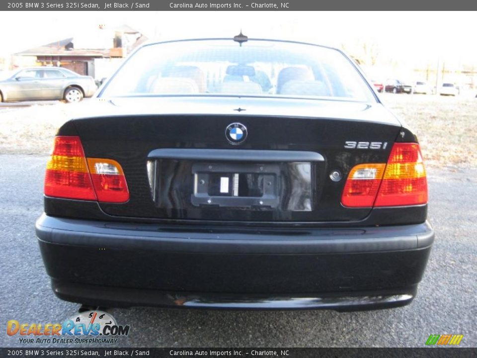 2005 BMW 3 Series 325i Sedan Jet Black / Sand Photo #7
