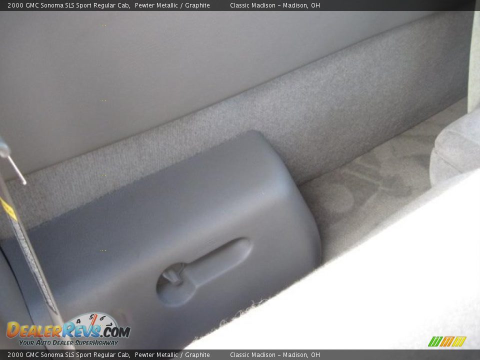 2000 GMC Sonoma SLS Sport Regular Cab Pewter Metallic / Graphite Photo #27