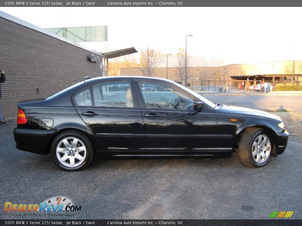 2005 BMW 3 Series 325i Sedan Jet Black / Sand Photo #9