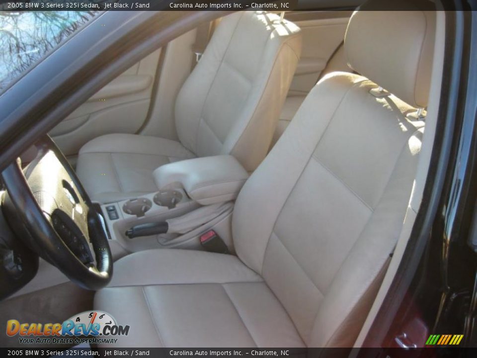 2005 BMW 3 Series 325i Sedan Jet Black / Sand Photo #16