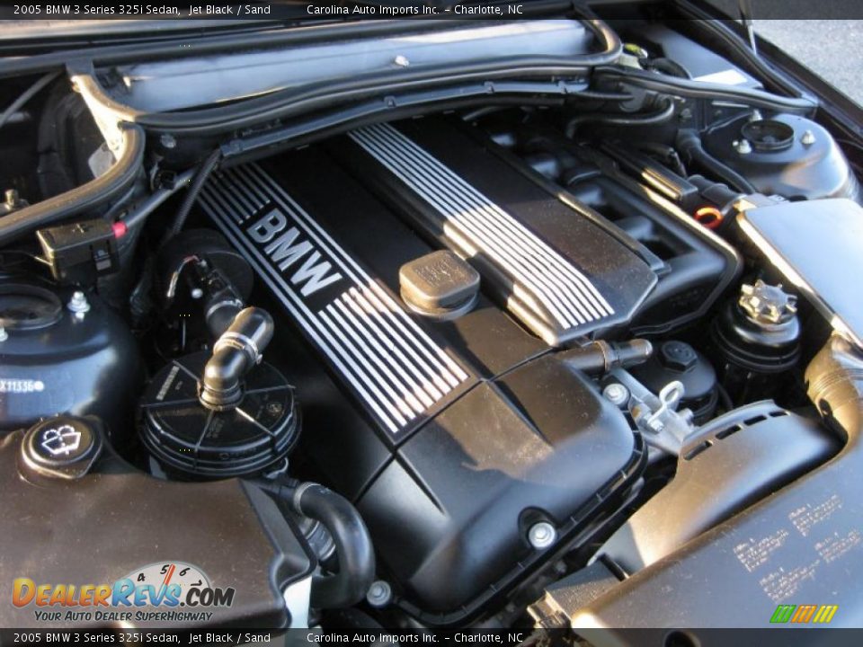 2005 BMW 3 Series 325i Sedan Jet Black / Sand Photo #25