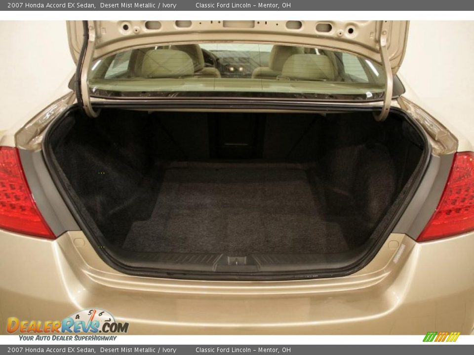 2007 Honda Accord EX Sedan Desert Mist Metallic / Ivory Photo #21