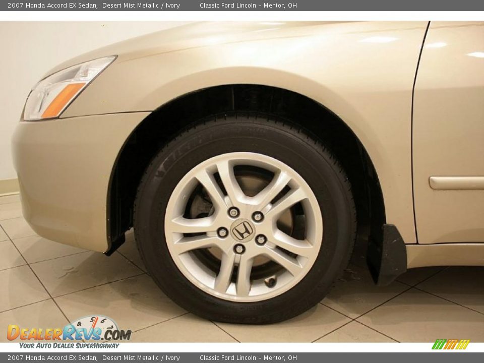 2007 Honda Accord EX Sedan Desert Mist Metallic / Ivory Photo #24
