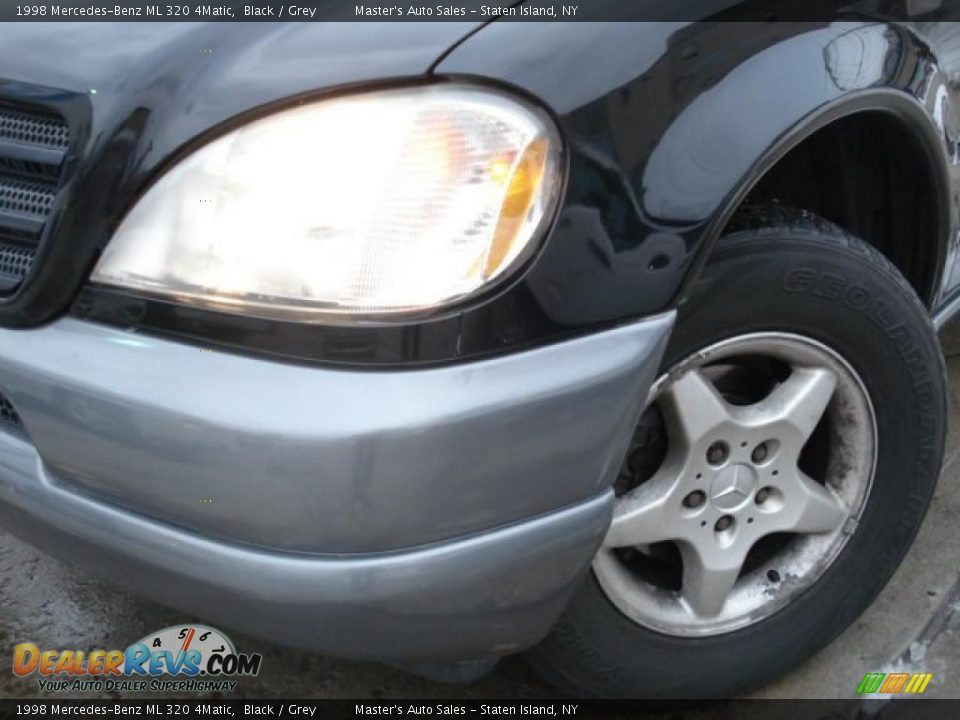 1998 Mercedes-Benz ML 320 4Matic Black / Grey Photo #2