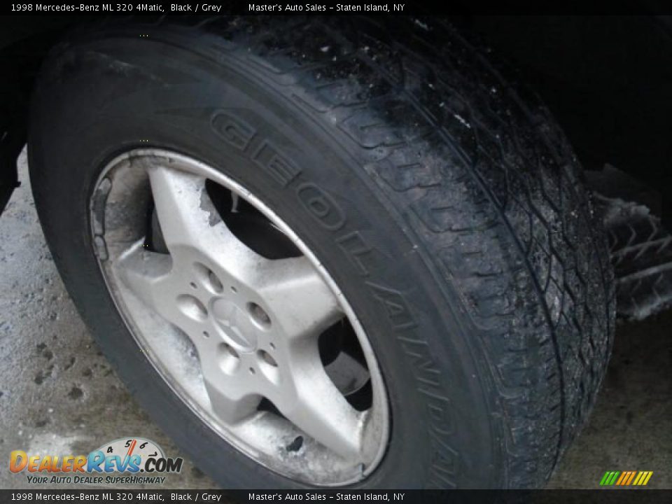 1998 Mercedes-Benz ML 320 4Matic Black / Grey Photo #3