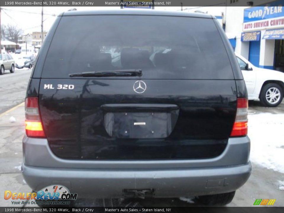 1998 Mercedes-Benz ML 320 4Matic Black / Grey Photo #7