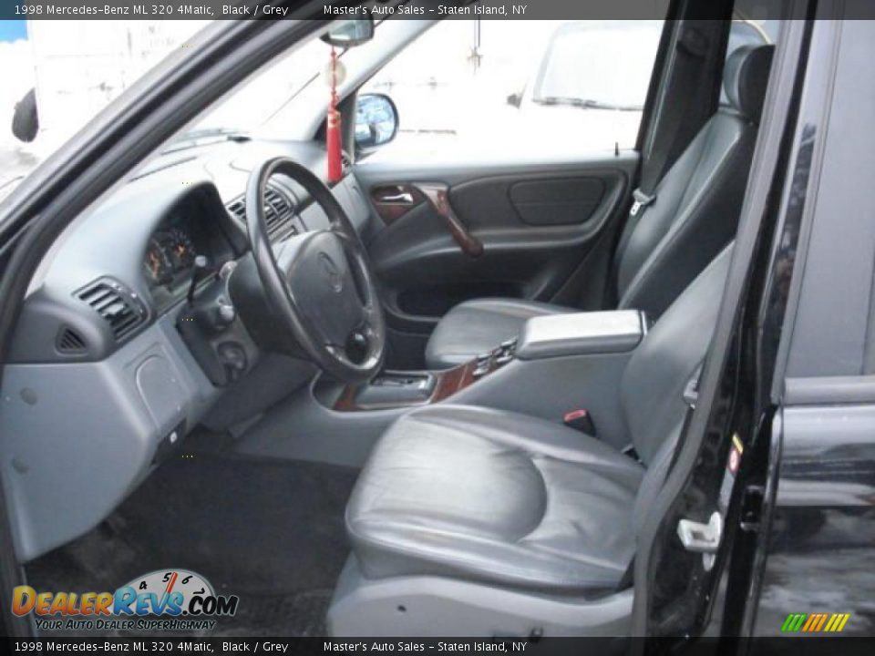 1998 Mercedes-Benz ML 320 4Matic Black / Grey Photo #13