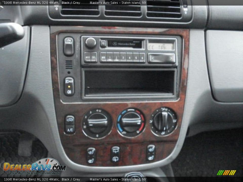 1998 Mercedes-Benz ML 320 4Matic Black / Grey Photo #16