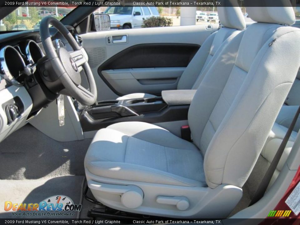 2009 Ford Mustang V6 Convertible Torch Red / Light Graphite Photo #9