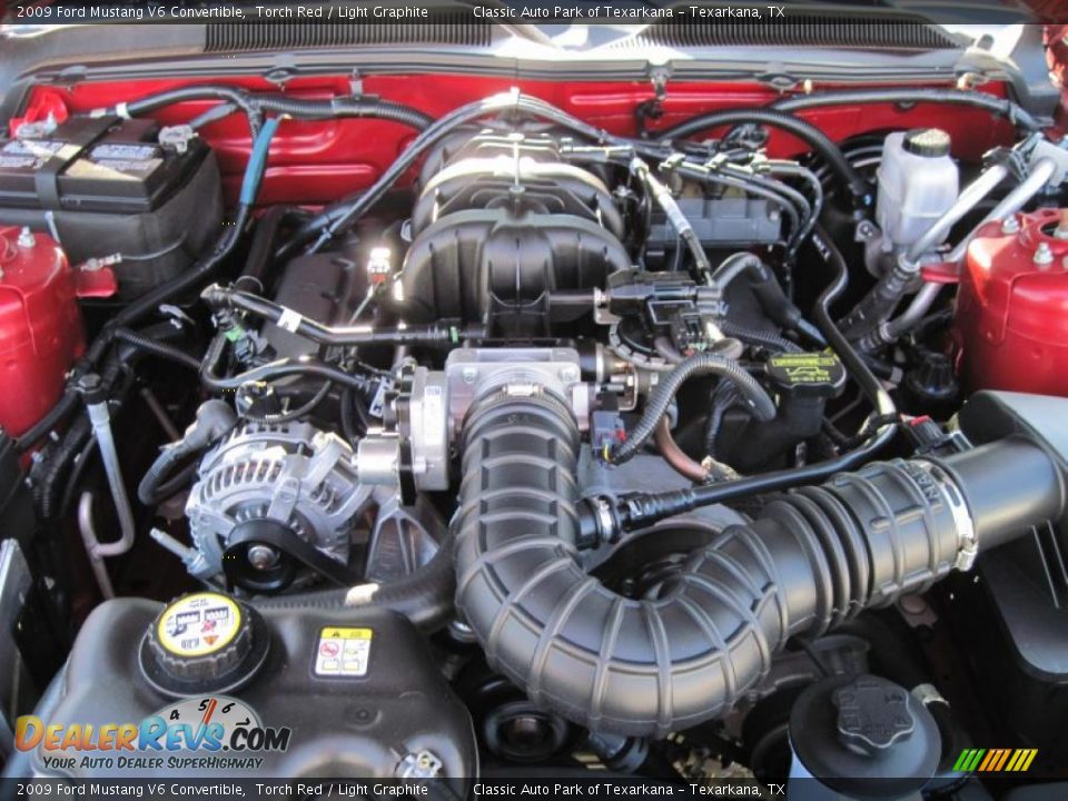 2009 Ford Mustang V6 Convertible Torch Red / Light Graphite Photo #14