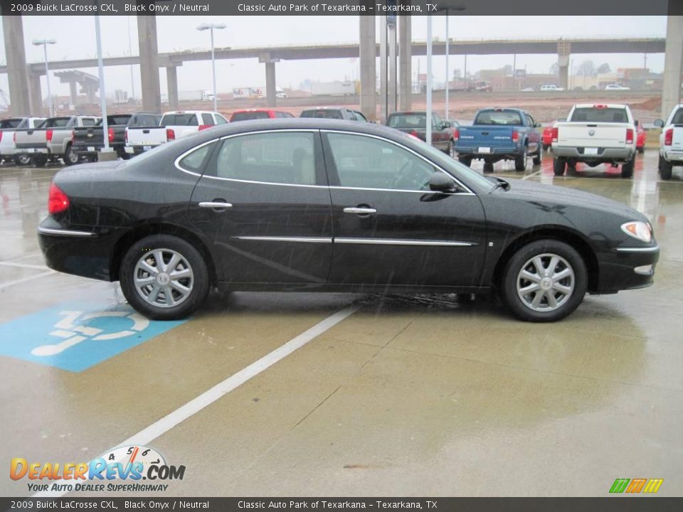 2009 Buick LaCrosse CXL Black Onyx / Neutral Photo #4