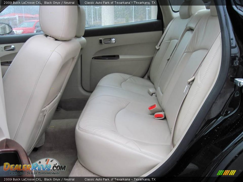 2009 Buick LaCrosse CXL Black Onyx / Neutral Photo #9