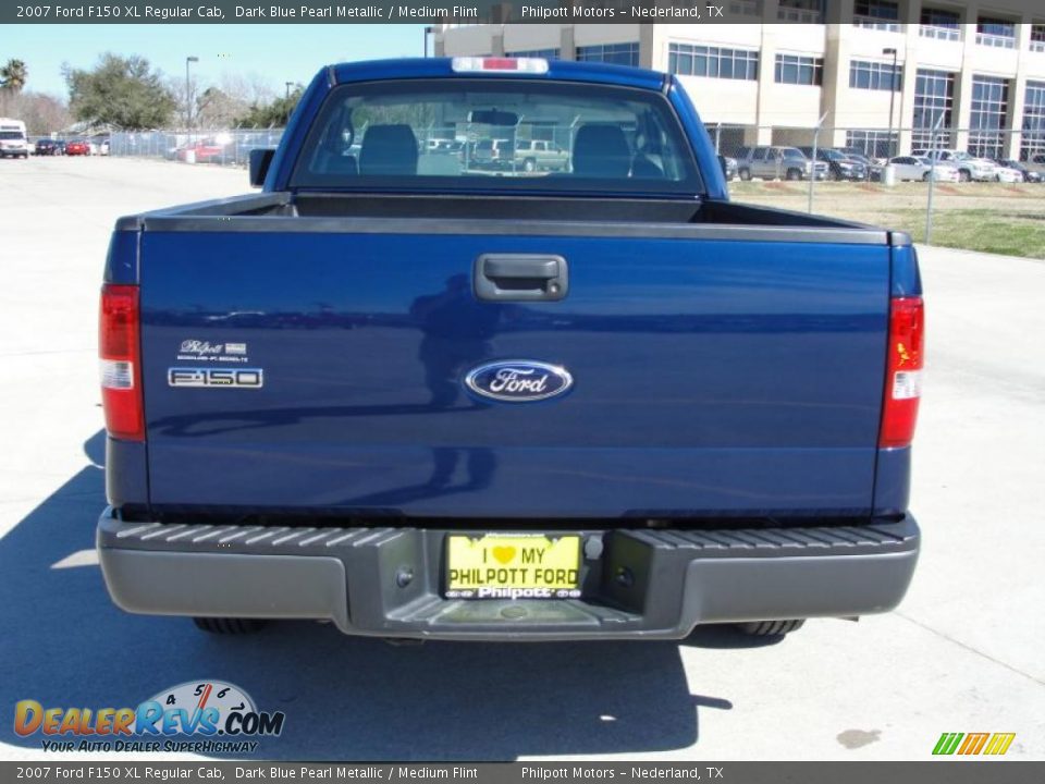 2007 Ford F150 XL Regular Cab Dark Blue Pearl Metallic / Medium Flint Photo #4