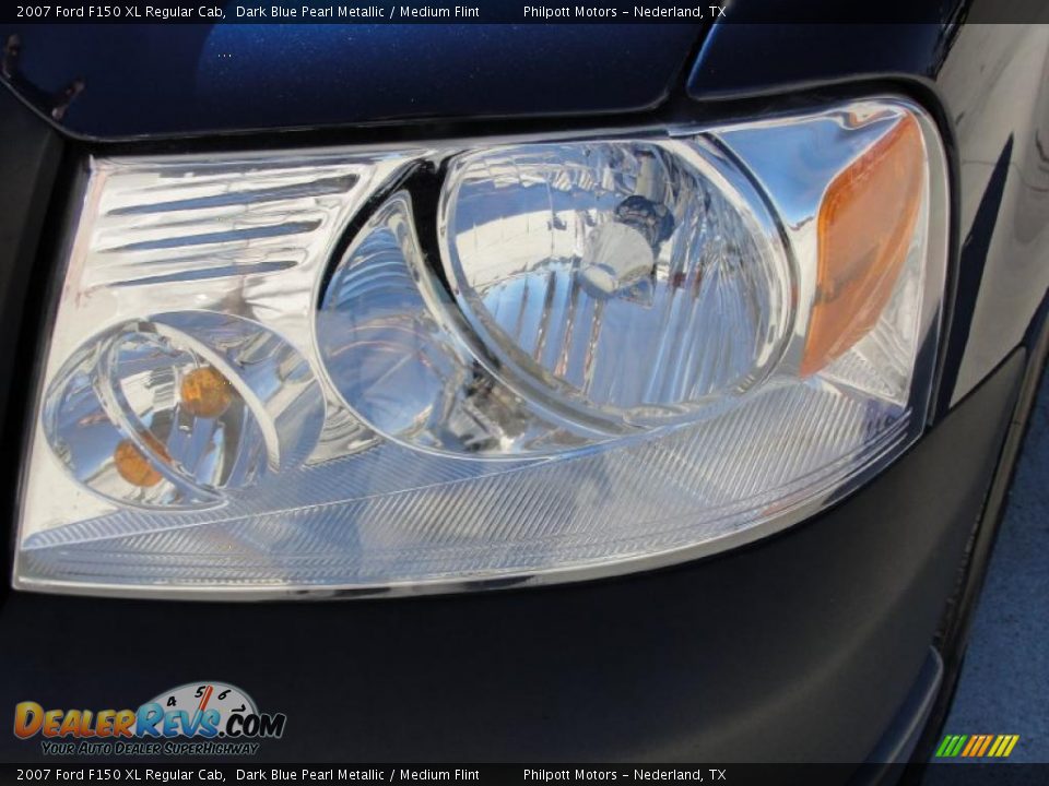 2007 Ford F150 XL Regular Cab Dark Blue Pearl Metallic / Medium Flint Photo #10