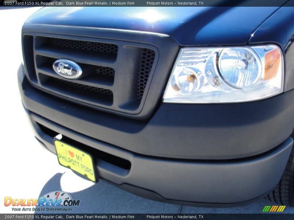 2007 Ford F150 XL Regular Cab Dark Blue Pearl Metallic / Medium Flint Photo #11