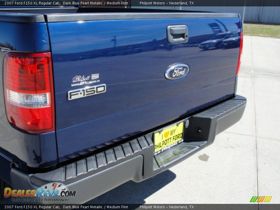 2007 Ford F150 XL Regular Cab Dark Blue Pearl Metallic / Medium Flint Photo #22
