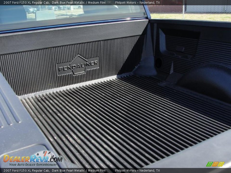 2007 Ford F150 XL Regular Cab Dark Blue Pearl Metallic / Medium Flint Photo #24