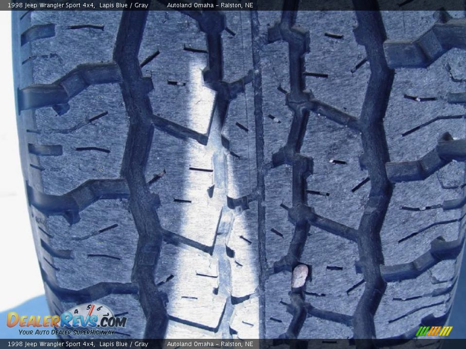 1998 Jeep Wrangler Sport 4x4 Lapis Blue / Gray Photo #18