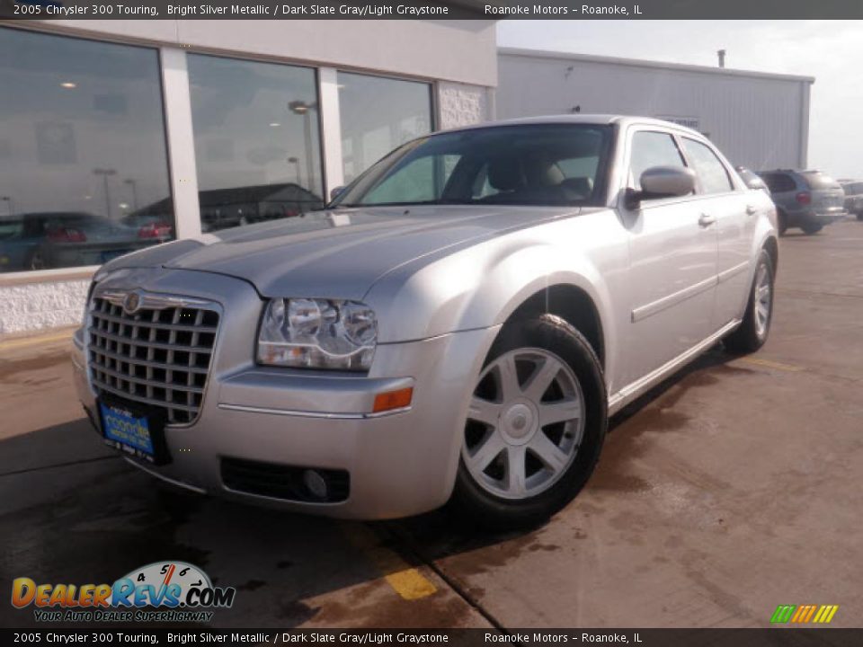 2005 Chrysler 300 Touring Bright Silver Metallic / Dark Slate Gray/Light Graystone Photo #8