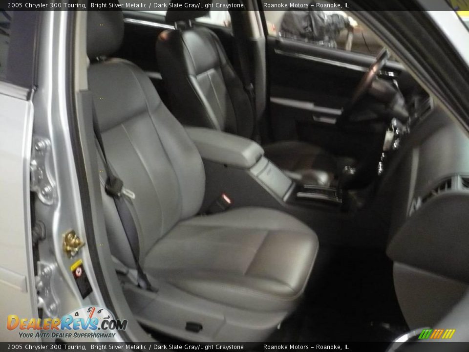 2005 Chrysler 300 Touring Bright Silver Metallic / Dark Slate Gray/Light Graystone Photo #12