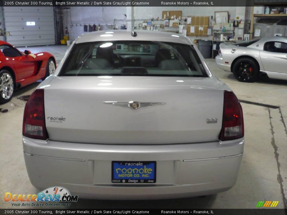 2005 Chrysler 300 Touring Bright Silver Metallic / Dark Slate Gray/Light Graystone Photo #15