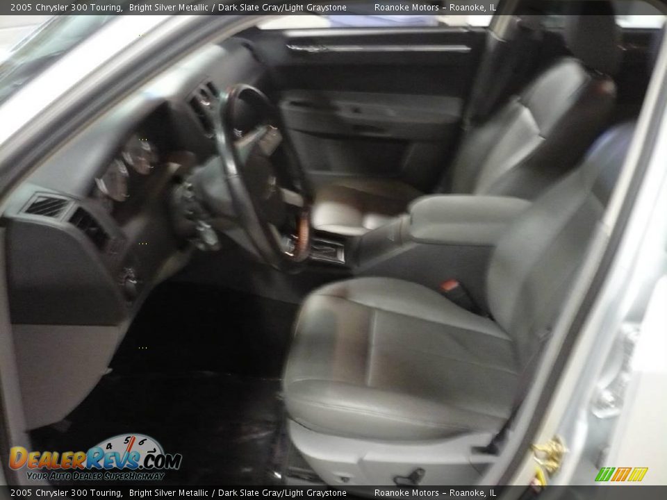 2005 Chrysler 300 Touring Bright Silver Metallic / Dark Slate Gray/Light Graystone Photo #18