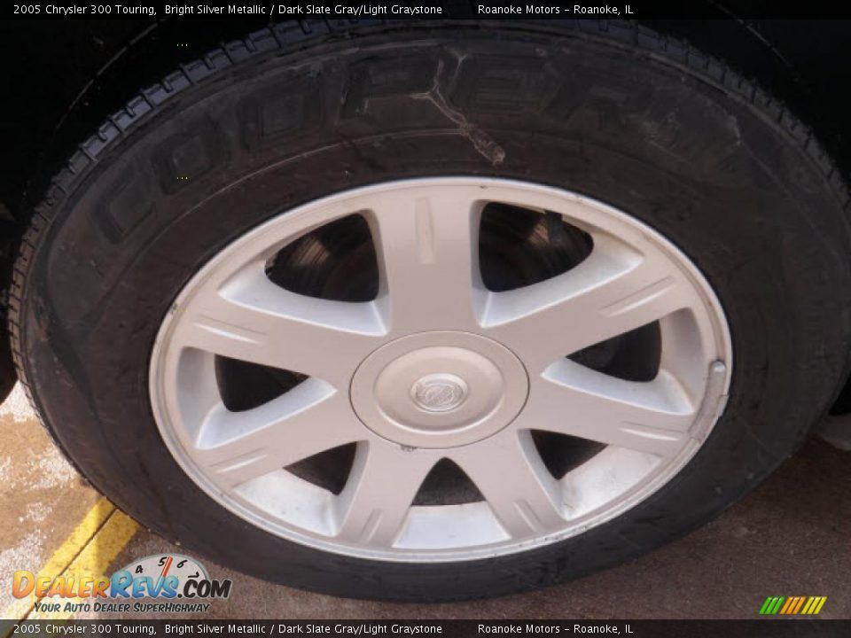 2005 Chrysler 300 Touring Bright Silver Metallic / Dark Slate Gray/Light Graystone Photo #20