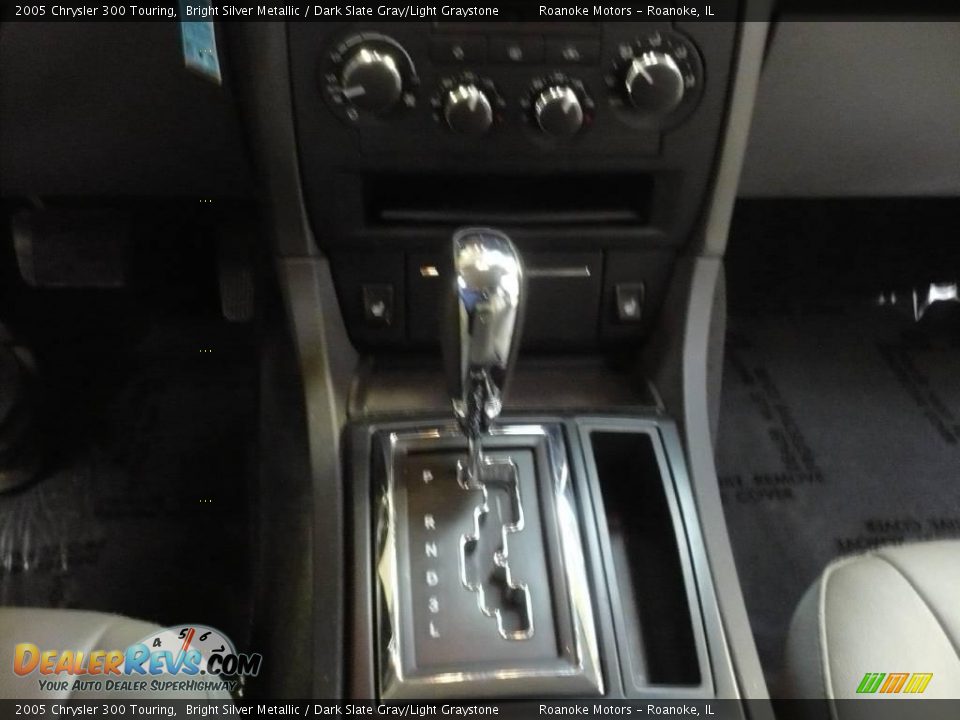 2005 Chrysler 300 Touring Bright Silver Metallic / Dark Slate Gray/Light Graystone Photo #25