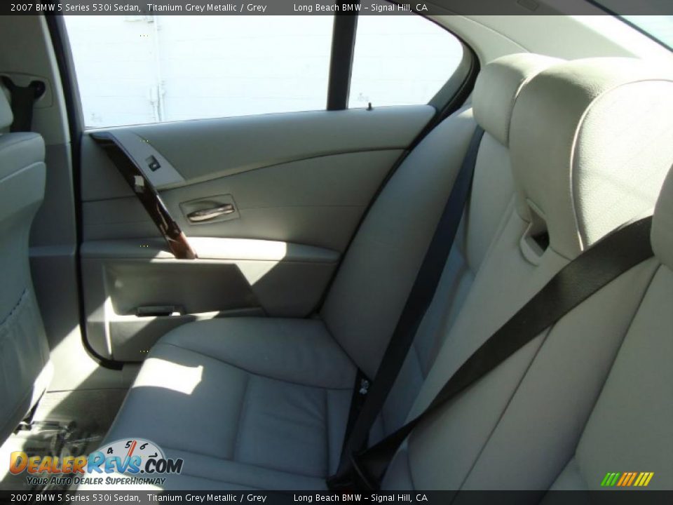 2007 BMW 5 Series 530i Sedan Titanium Grey Metallic / Grey Photo #18