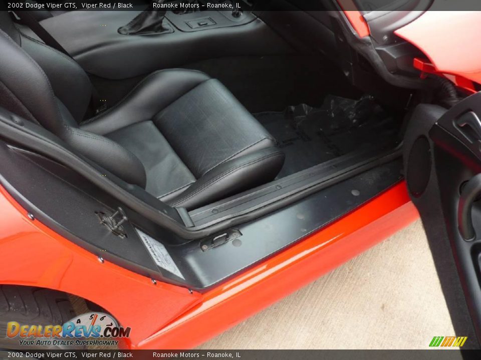 2002 Dodge Viper GTS Viper Red / Black Photo #27