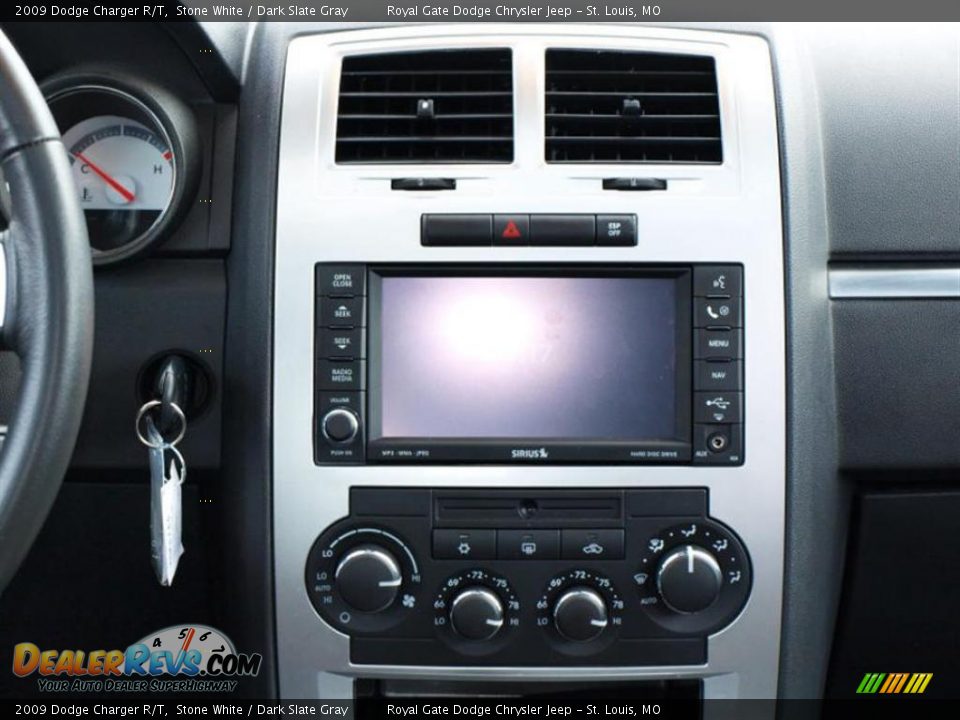 2009 Dodge Charger R/T Stone White / Dark Slate Gray Photo #12