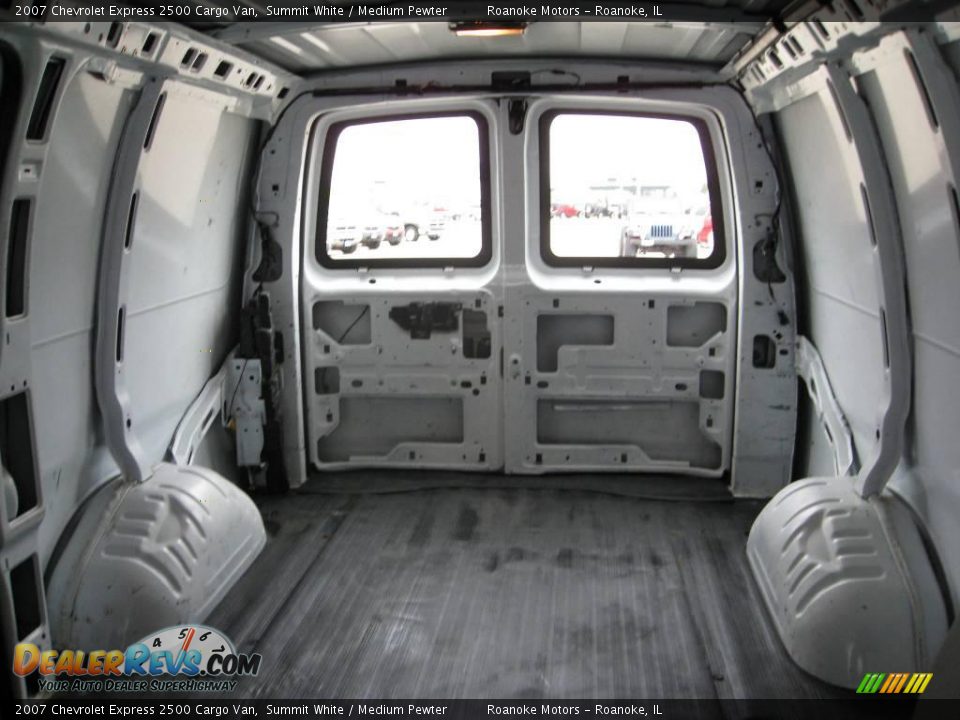 2007 Chevrolet Express 2500 Cargo Van Summit White / Medium Pewter Photo #2