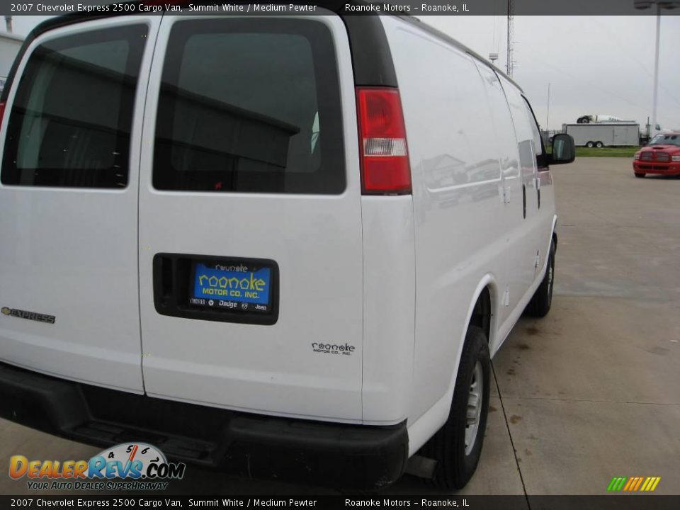 2007 Chevrolet Express 2500 Cargo Van Summit White / Medium Pewter Photo #10
